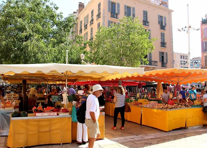Charmant T2 Climatise Proche Du Centre Et Des Commerces - Gare A 15 Minutes